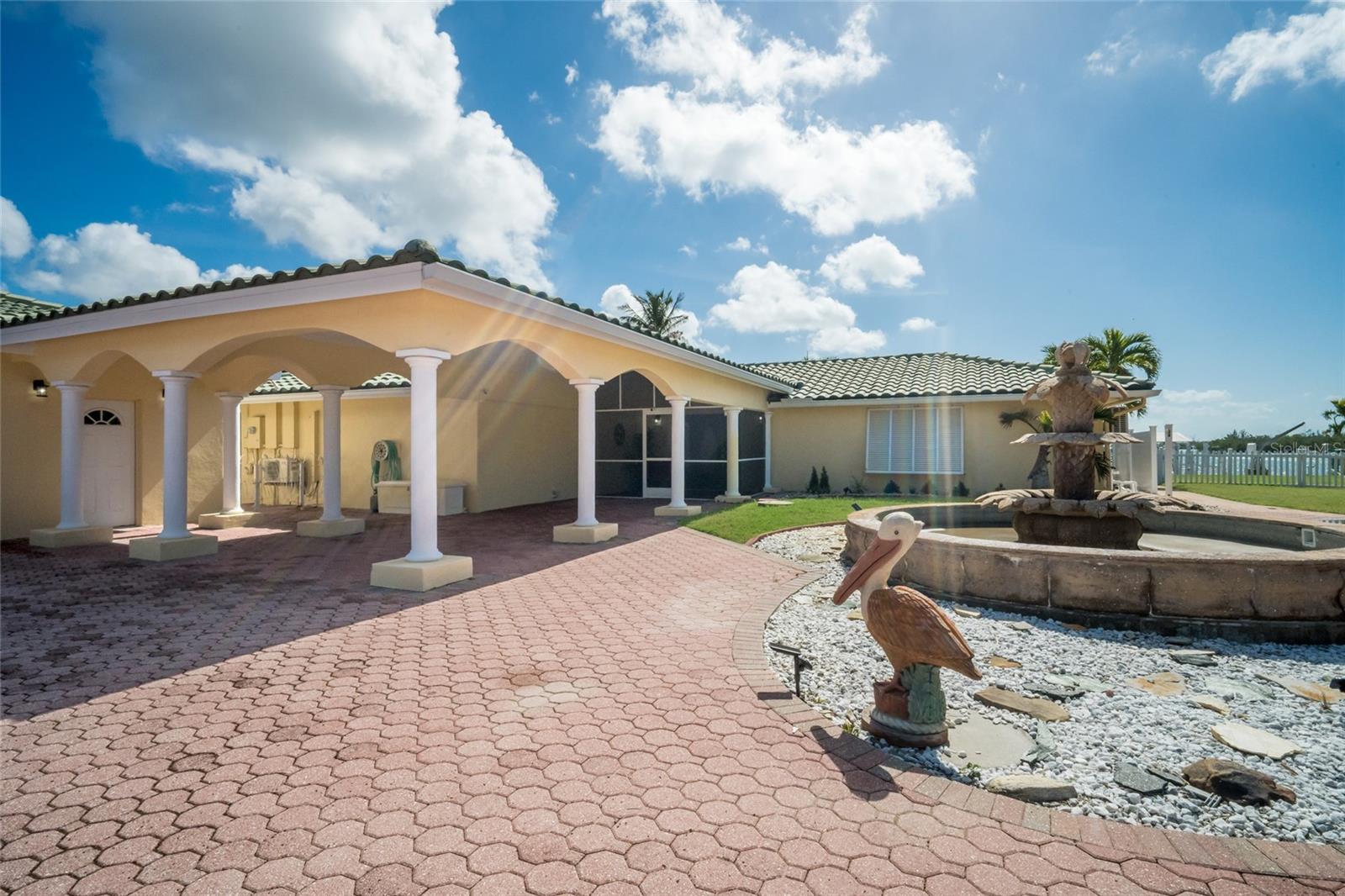 Image 12 of 63 For 90 Buccaneer Bend