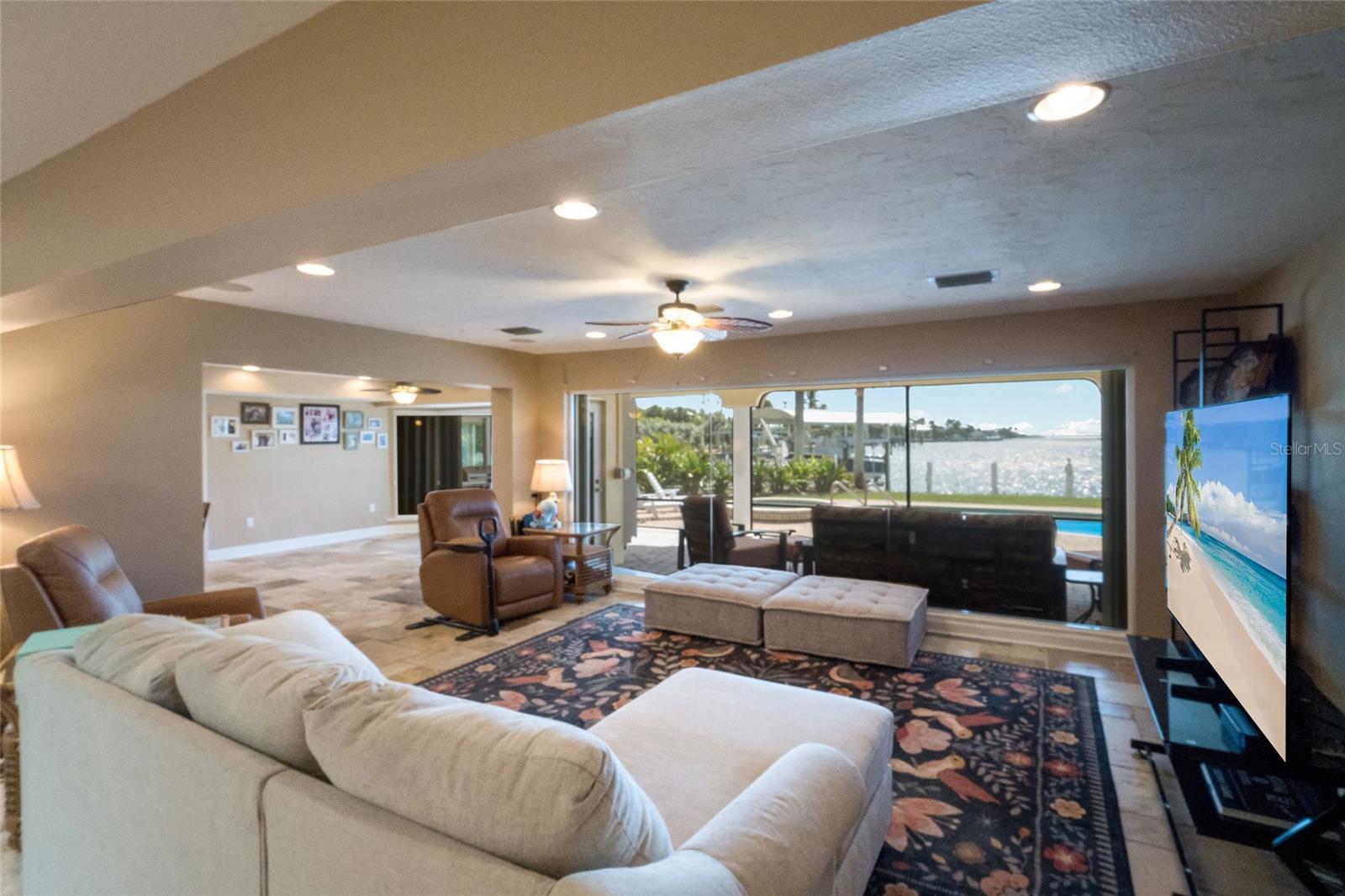 Image 17 of 63 For 90 Buccaneer Bend