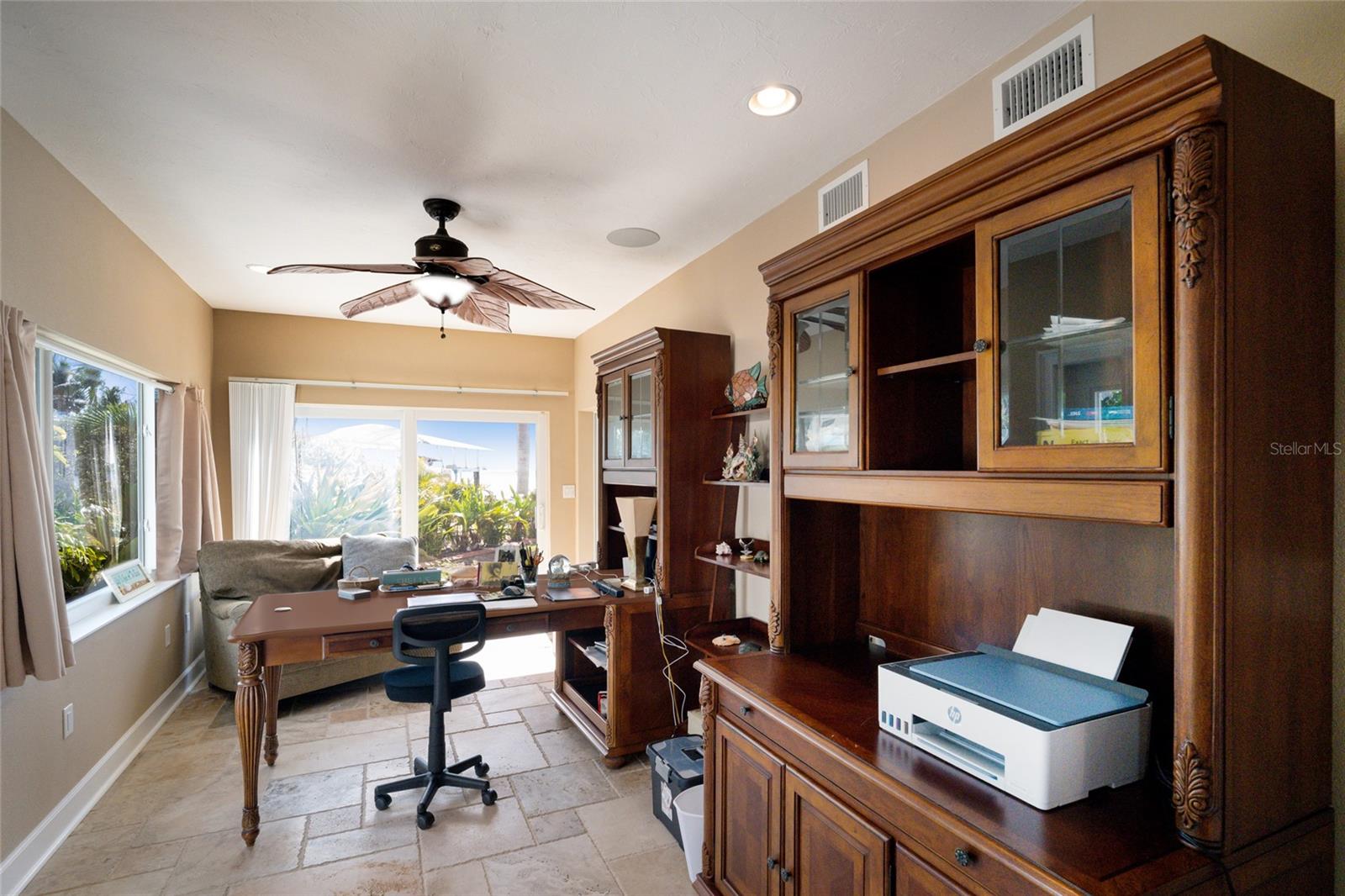 Image 26 of 63 For 90 Buccaneer Bend