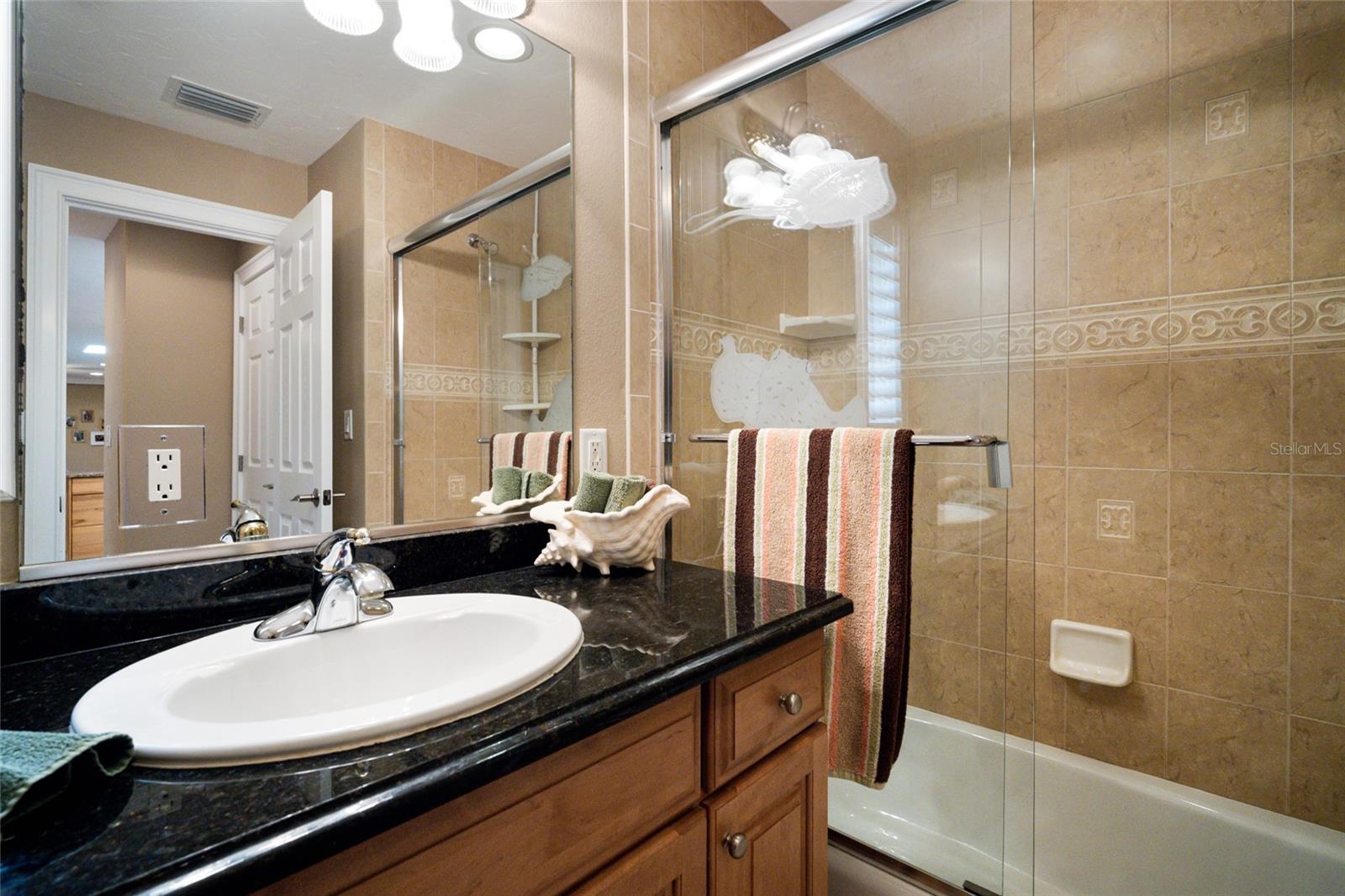 Image 37 of 63 For 90 Buccaneer Bend