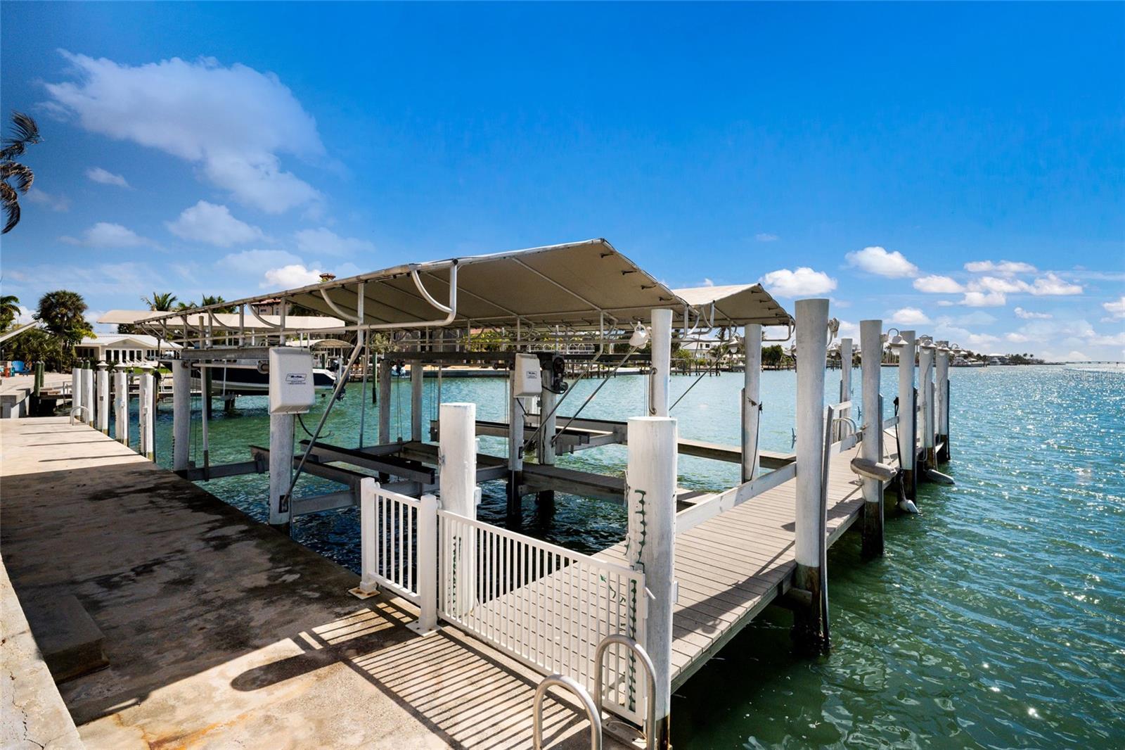 Image 50 of 63 For 90 Buccaneer Bend