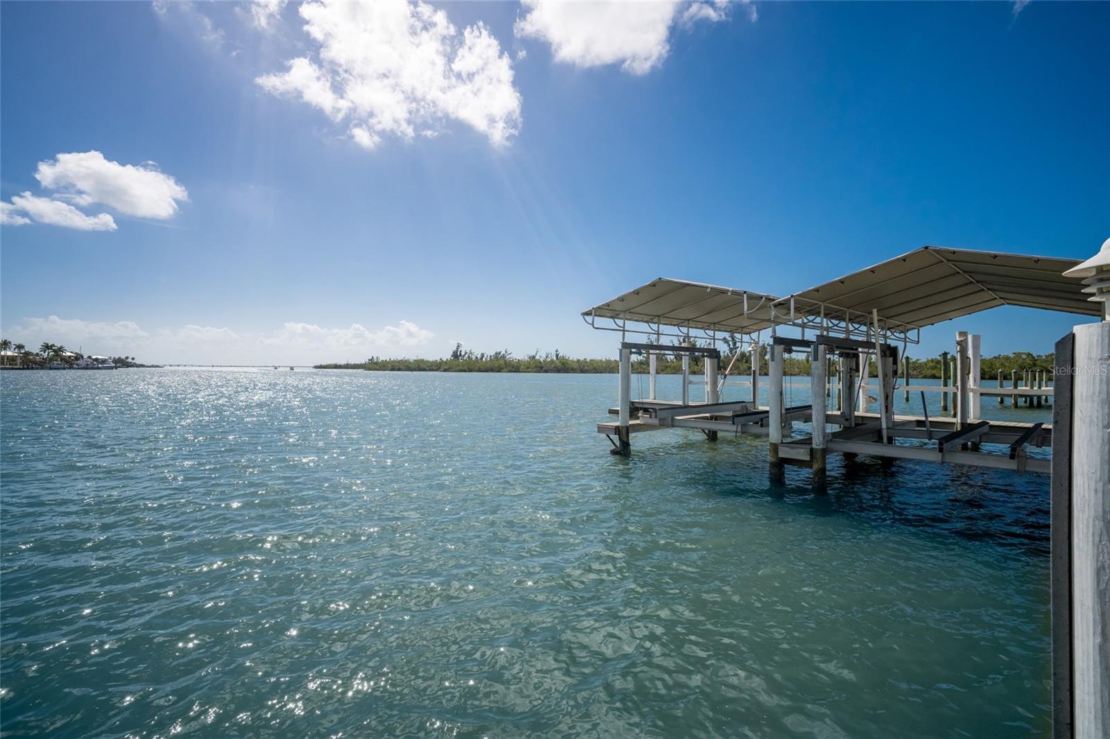 Image 53 of 63 For 90 Buccaneer Bend