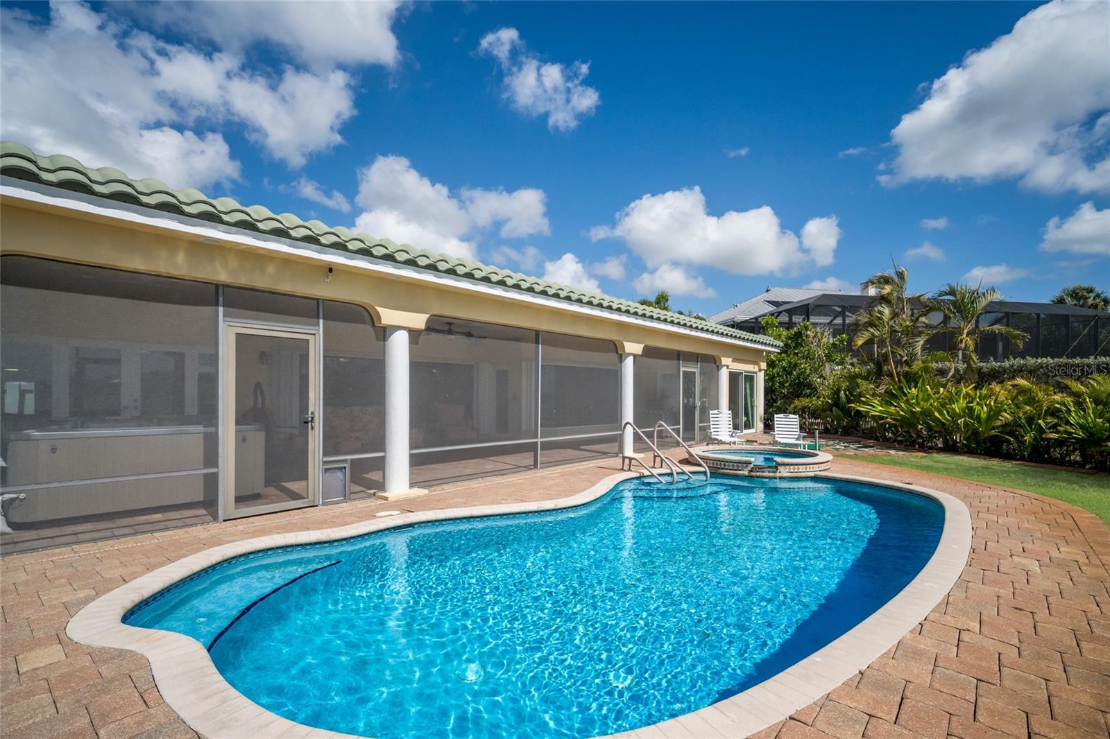 Image 54 of 63 For 90 Buccaneer Bend