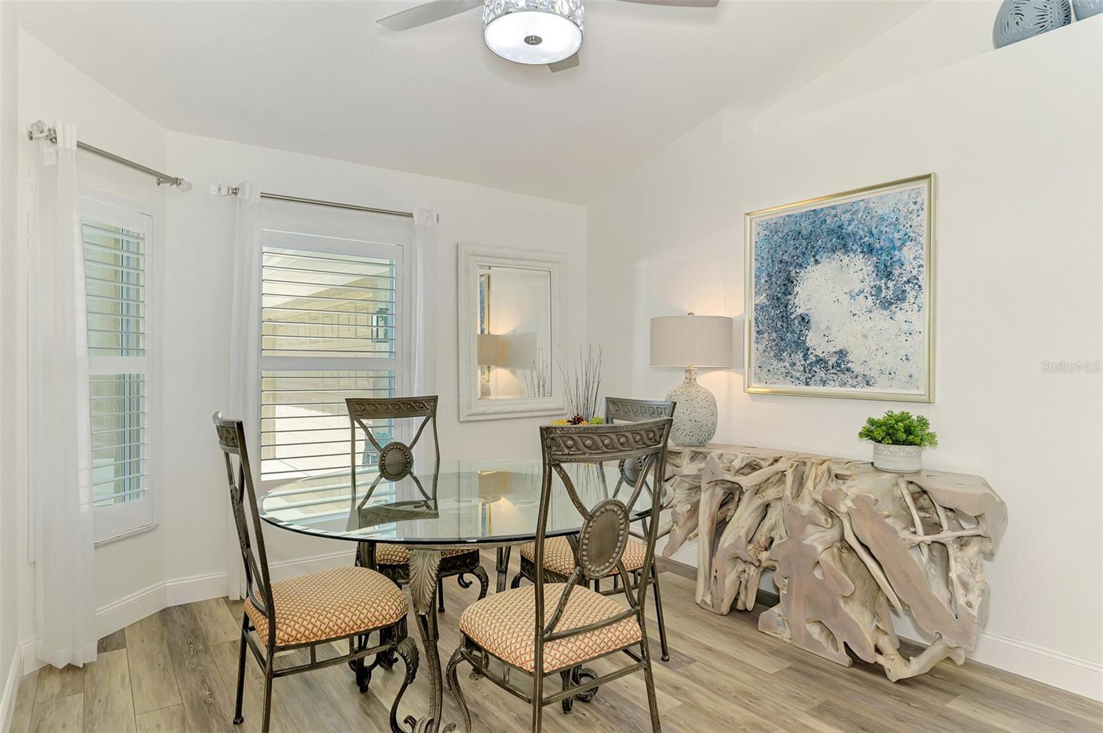 Image 17 of 93 For 14518 Bridgeview Lane