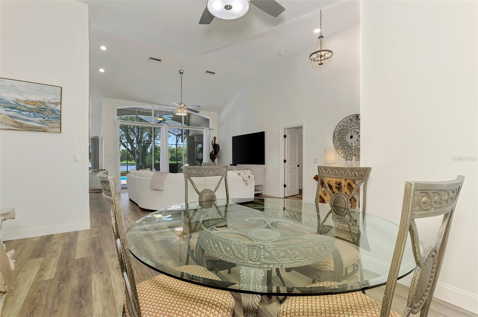 Image 19 of 93 For 14518 Bridgeview Lane