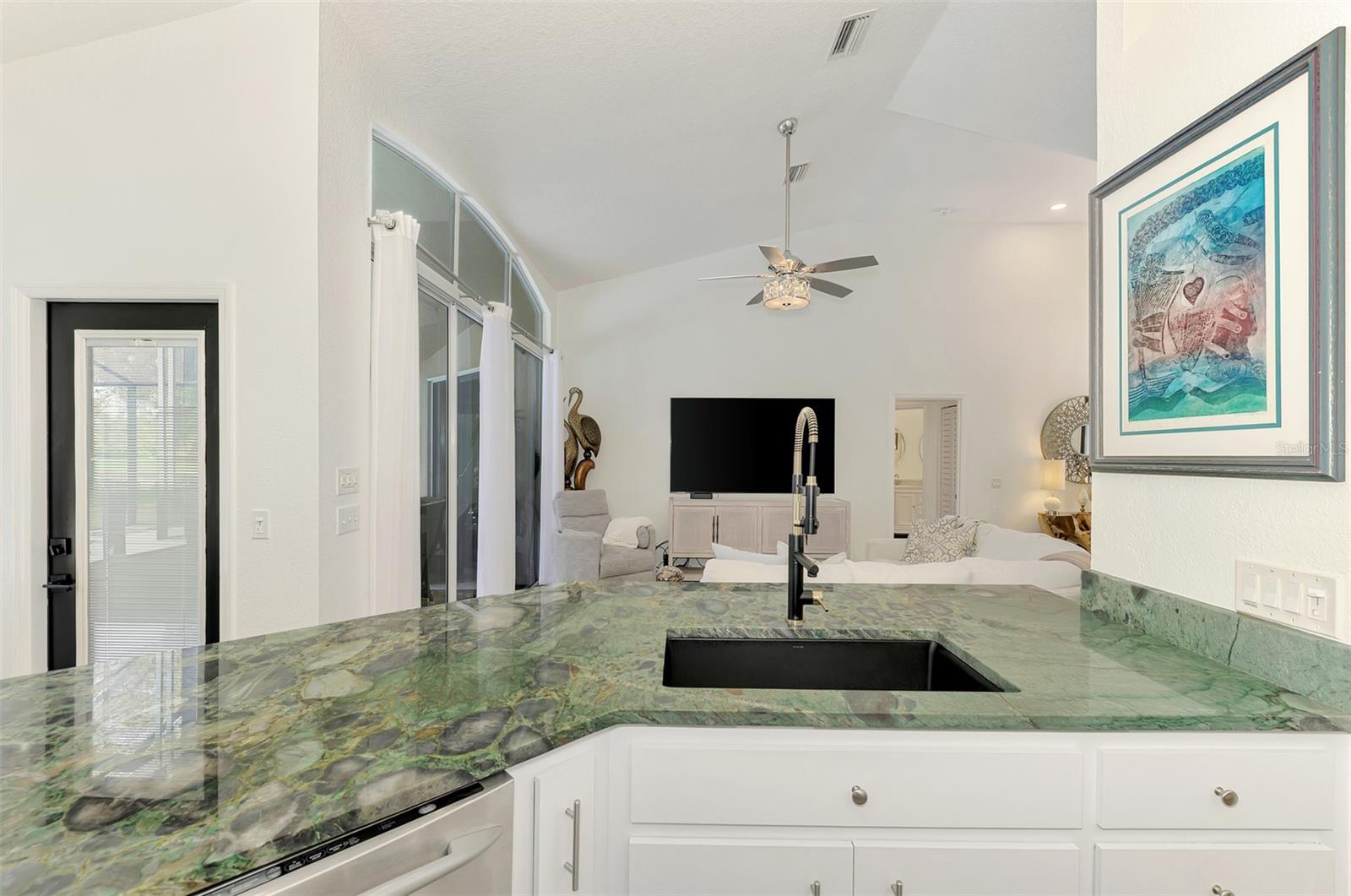 Image 24 of 93 For 14518 Bridgeview Lane