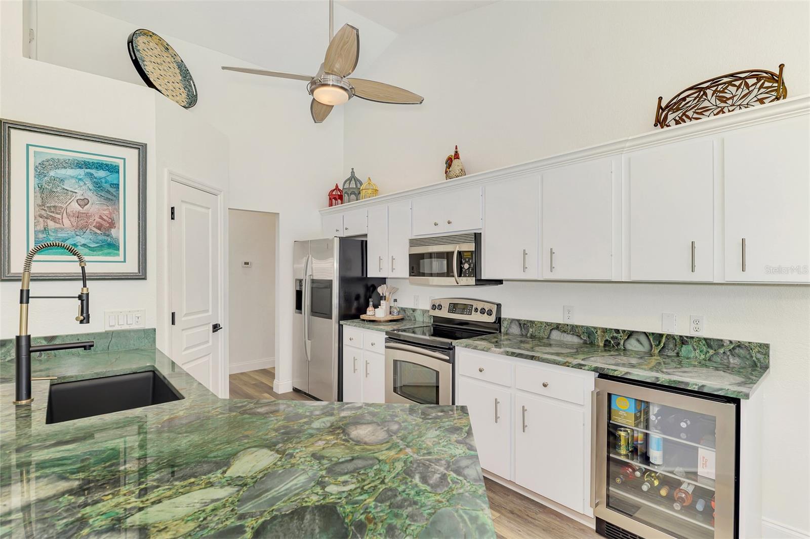 Image 25 of 93 For 14518 Bridgeview Lane