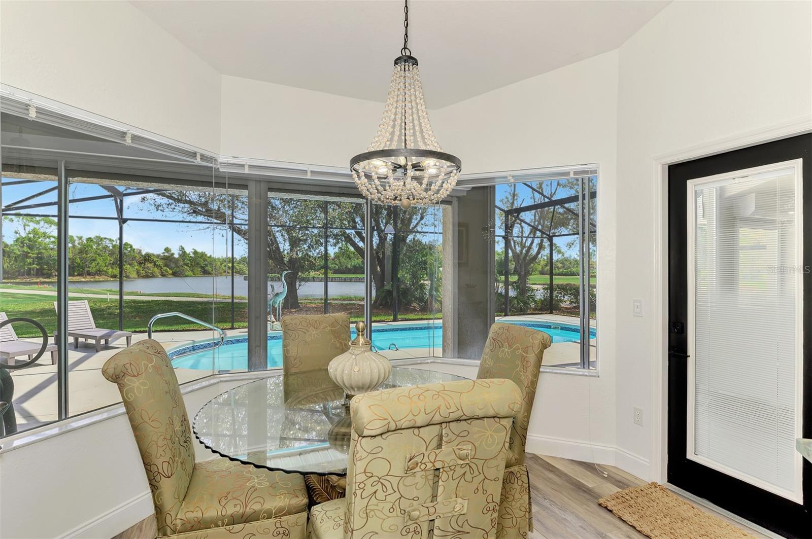 Image 32 of 93 For 14518 Bridgeview Lane