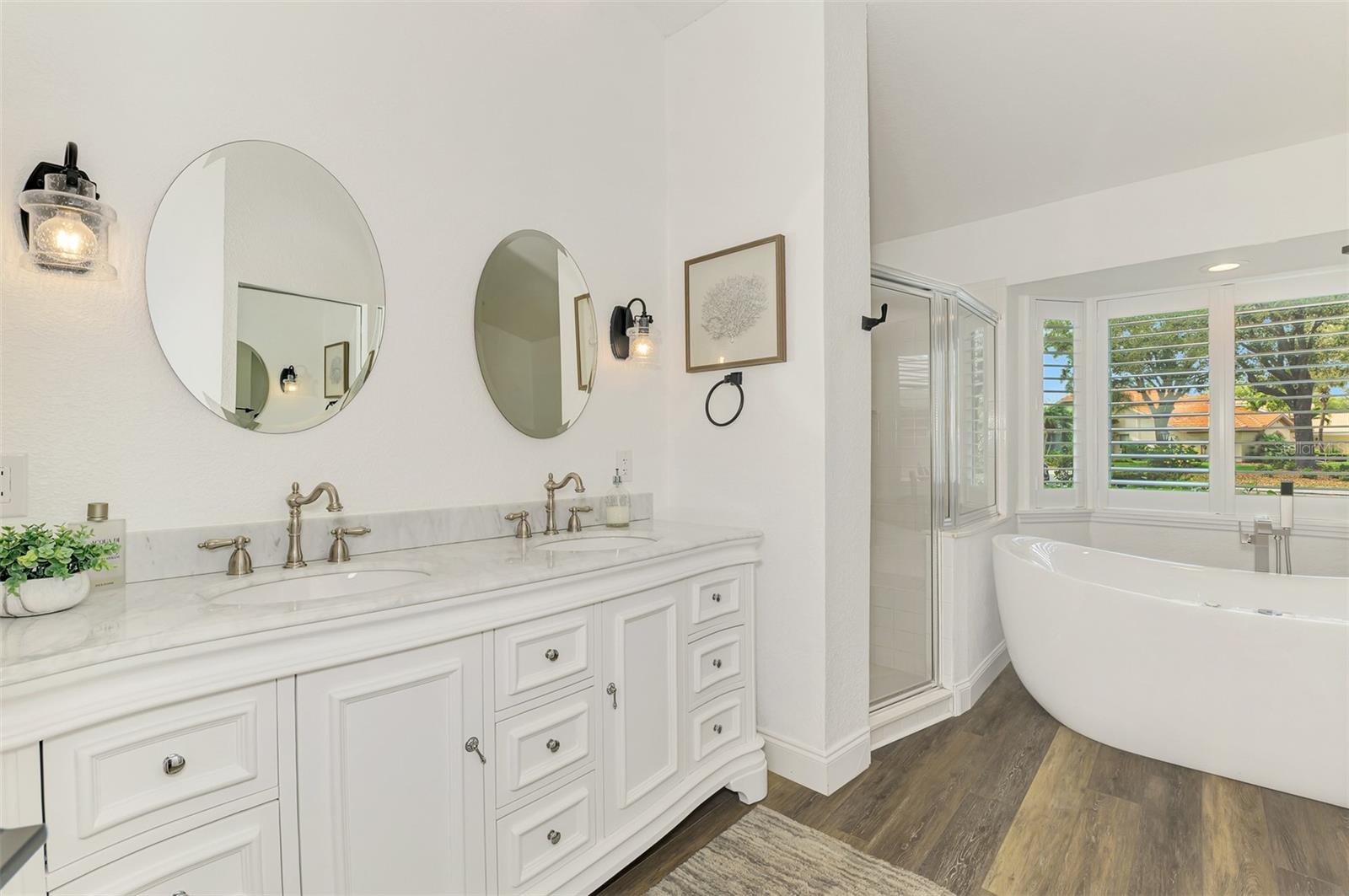 Image 38 of 93 For 14518 Bridgeview Lane