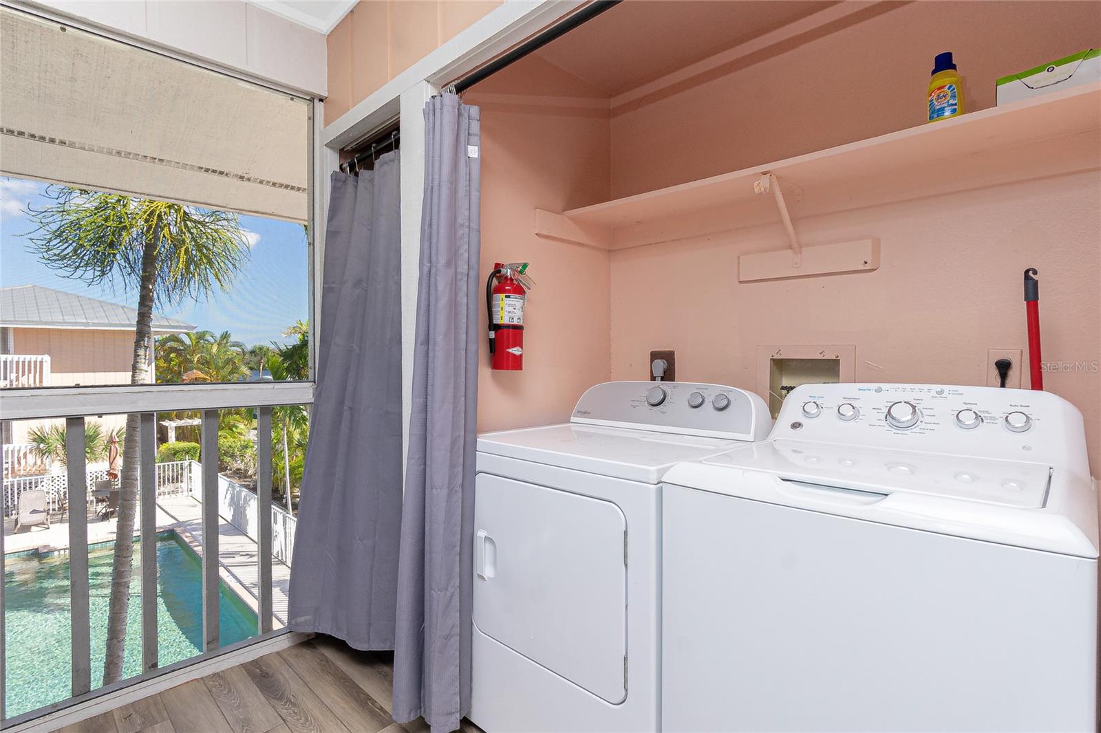 Image 19 of 44 For 2375 Beach Road 2b