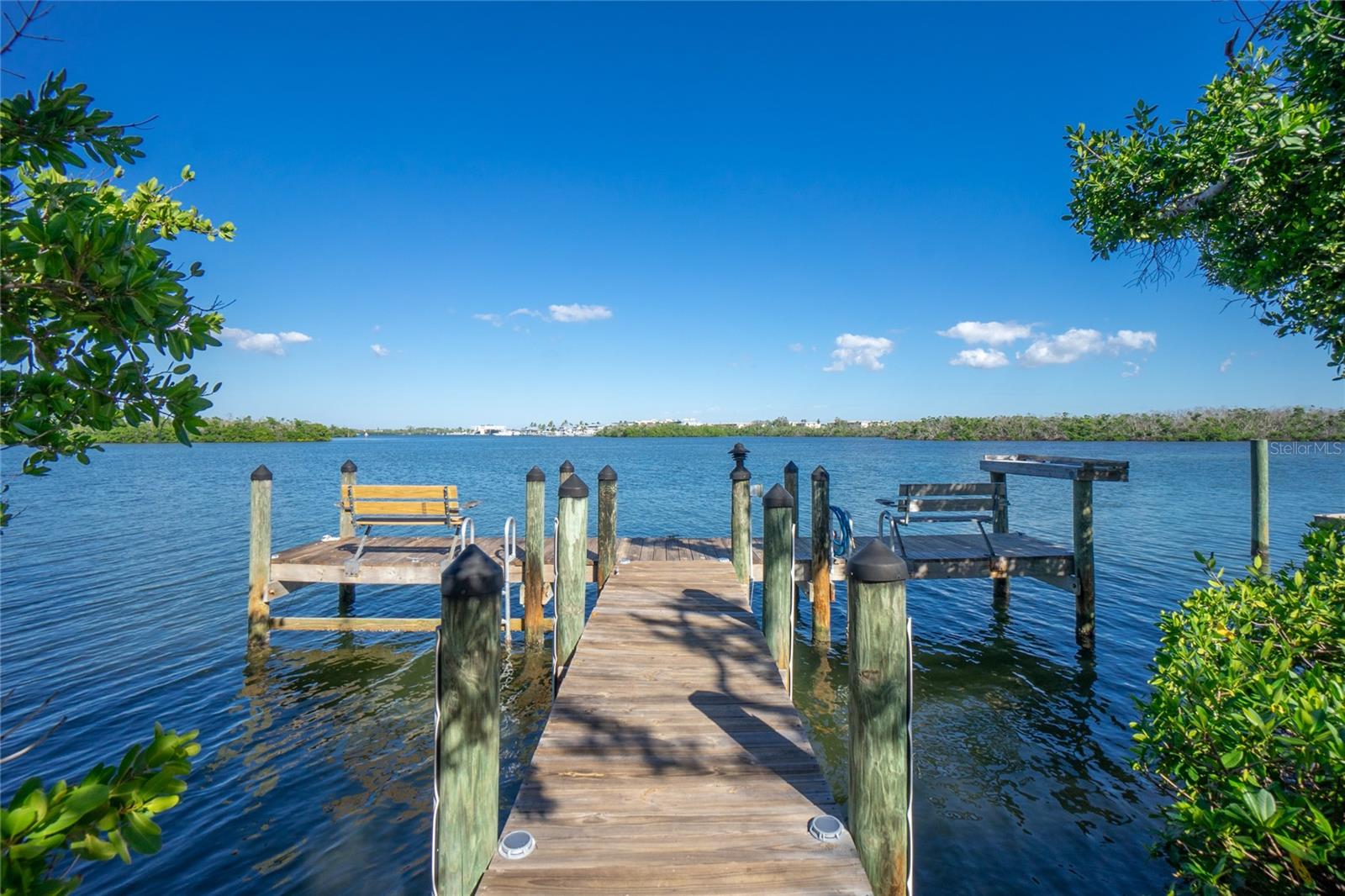 Image 4 of 44 For 2375 Beach Road 2b