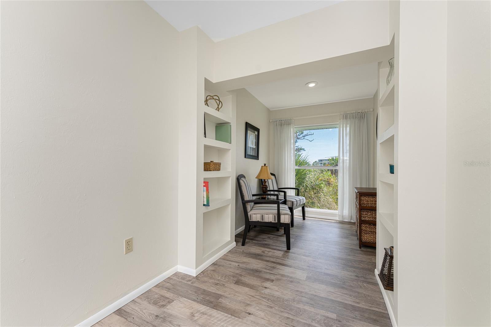 Image 25 of 50 For 6800 Placida Road Th2, 1b