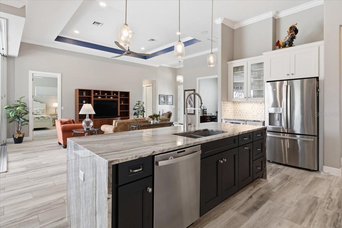 Image 13 of 76 For 9214 Melody Circle