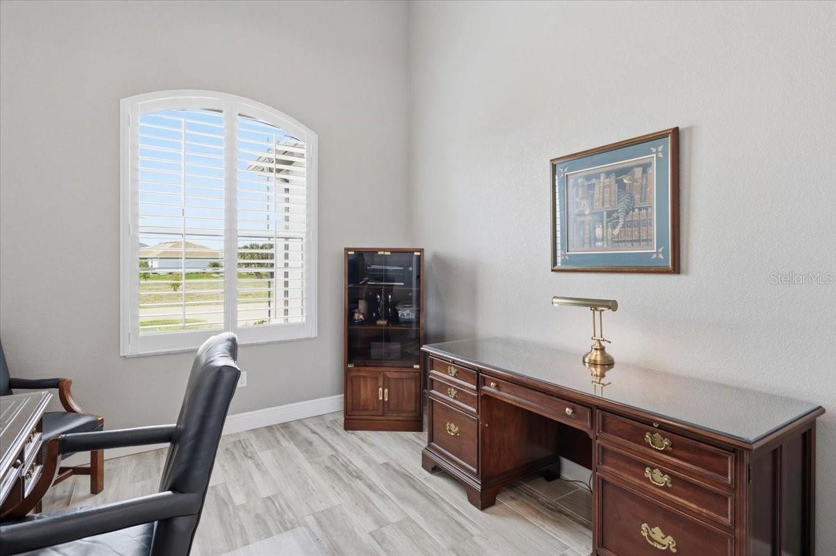 Image 30 of 76 For 9214 Melody Circle