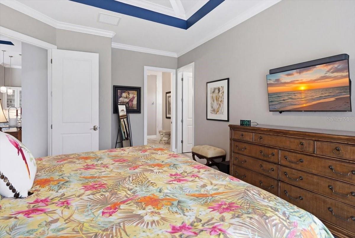 Image 33 of 76 For 9214 Melody Circle