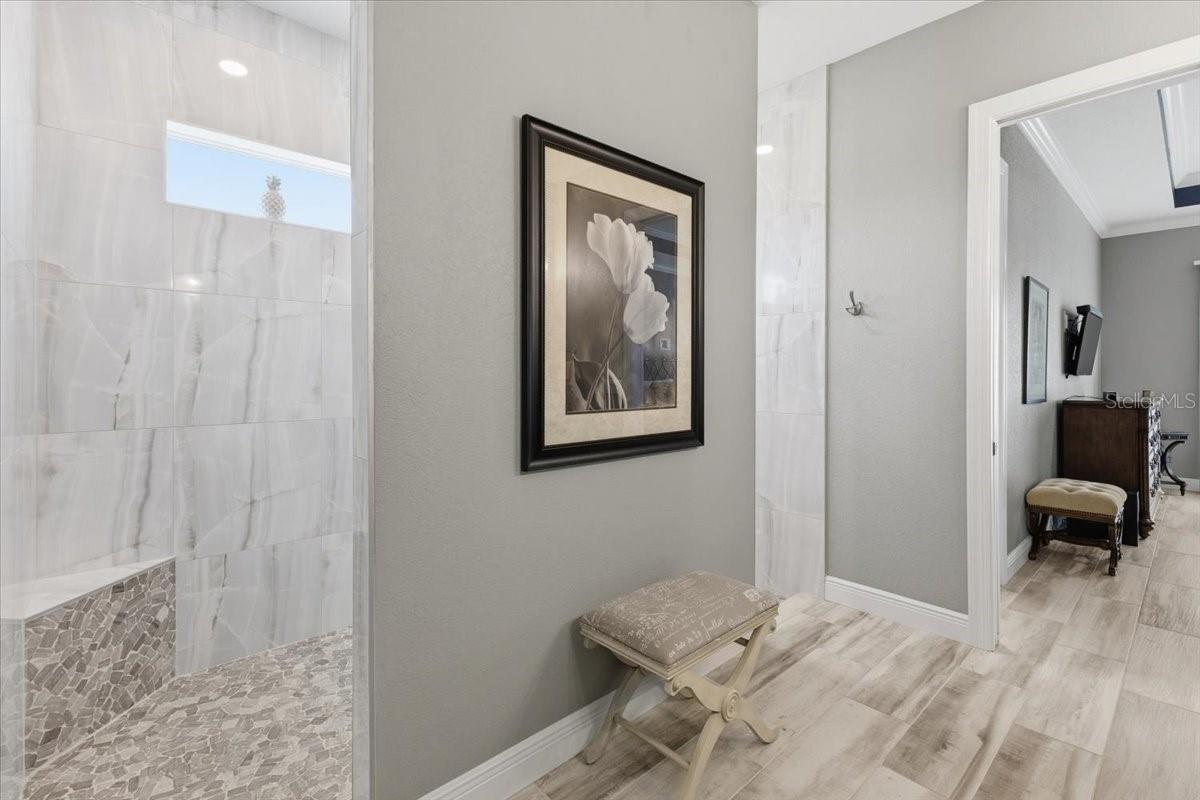 Image 36 of 76 For 9214 Melody Circle