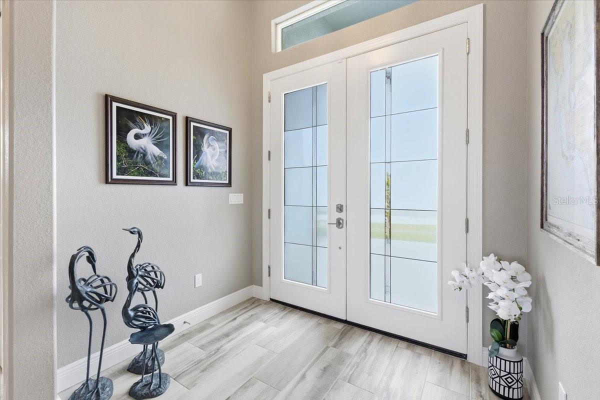 Image 4 of 76 For 9214 Melody Circle