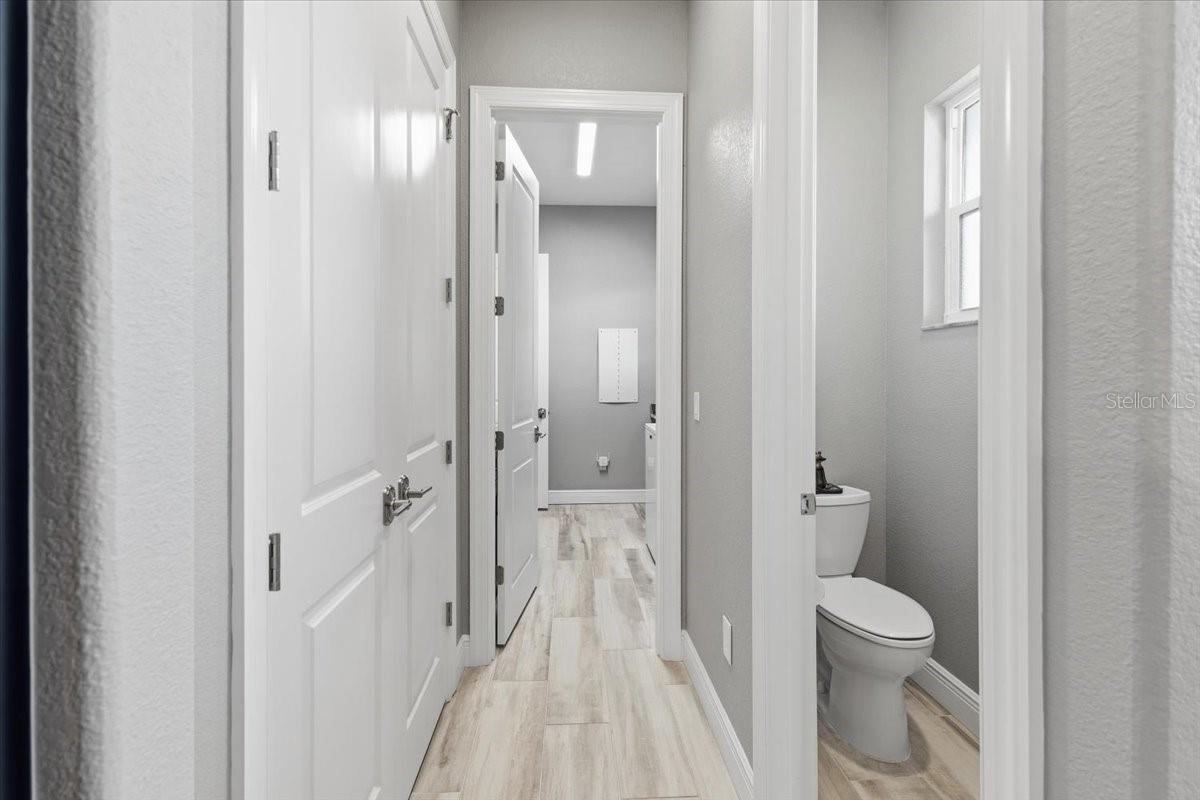 Image 40 of 76 For 9214 Melody Circle