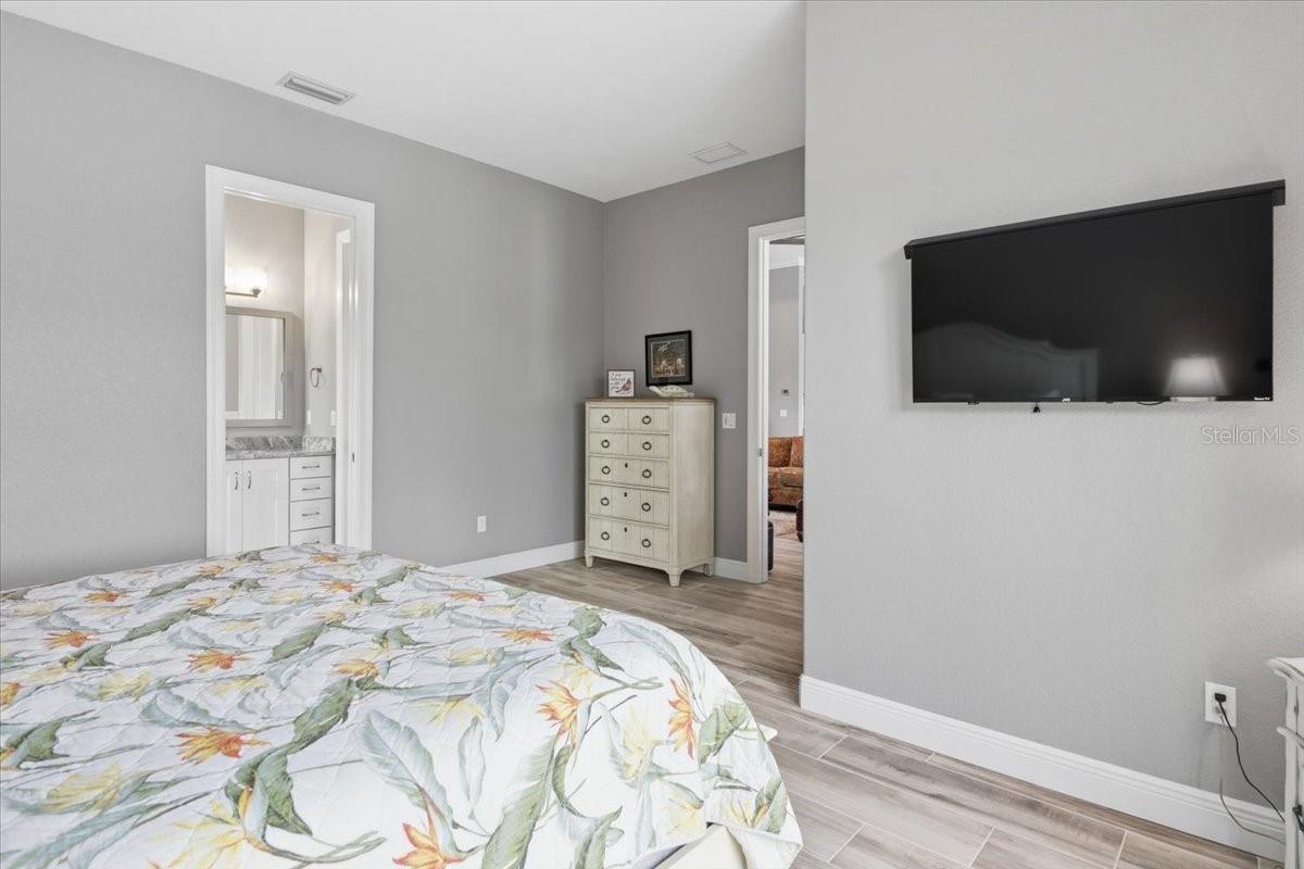 Image 46 of 76 For 9214 Melody Circle