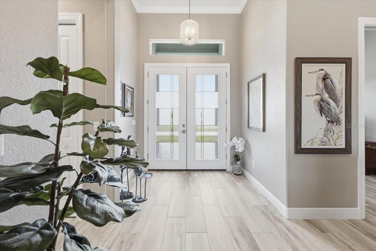 Image 5 of 76 For 9214 Melody Circle