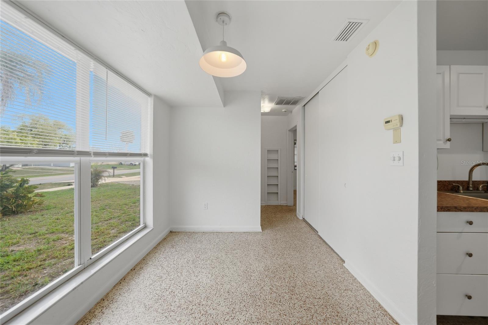 Image 15 of 41 For 21035 Glendale Avenue