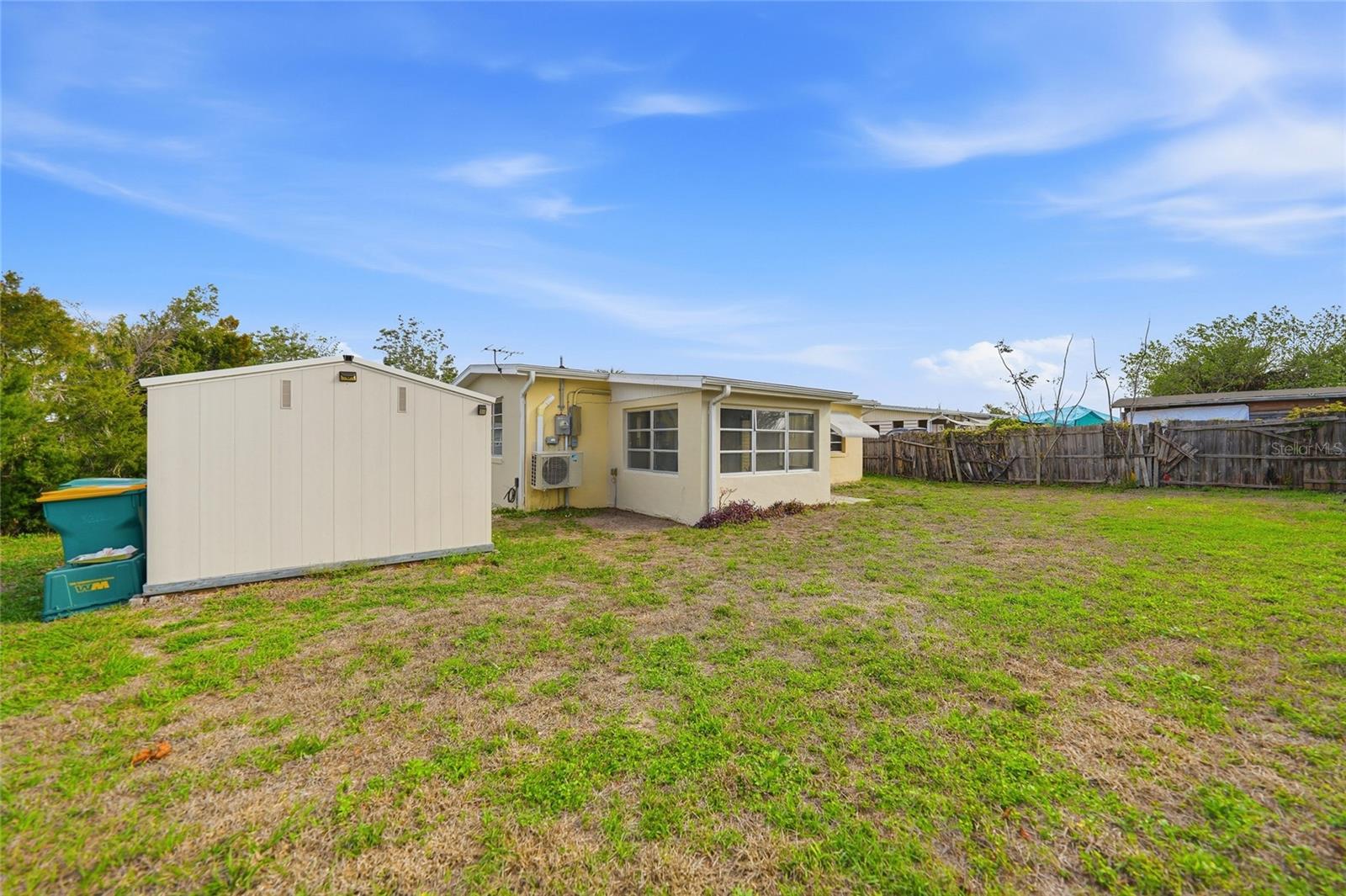 Image 38 of 41 For 21035 Glendale Avenue