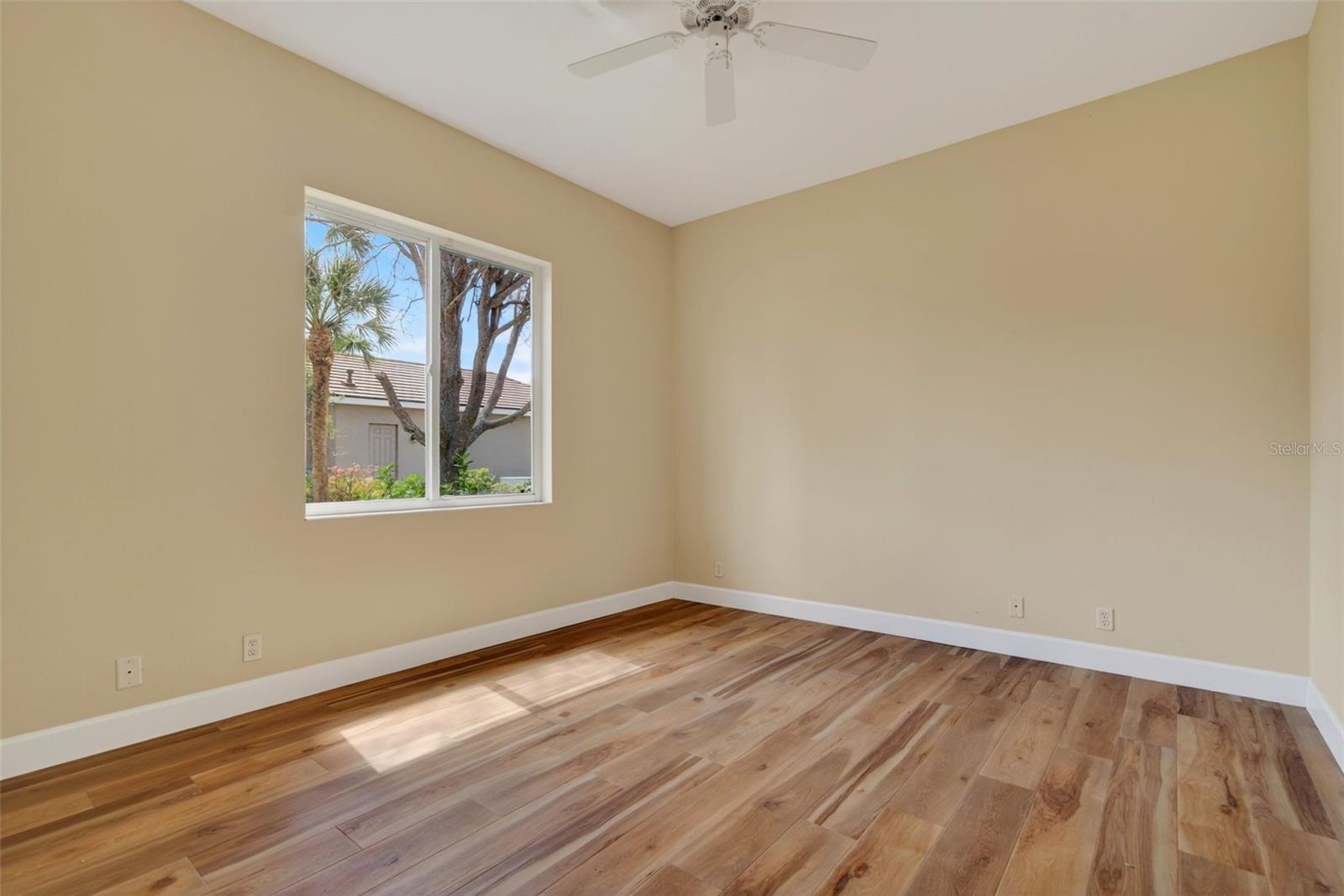 Image 58 of 63 For 59 Grande Fairway