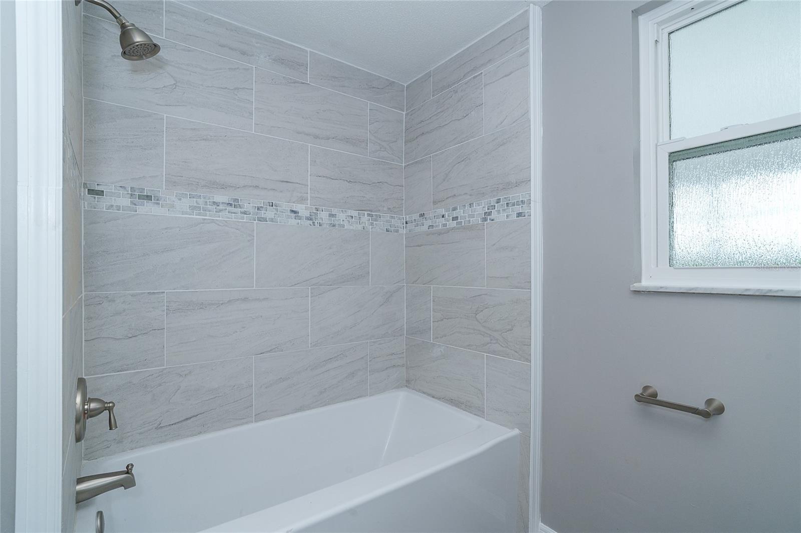 Image 26 of 62 For 130 Crestview Drive