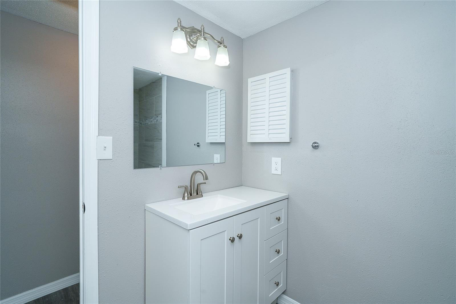 Image 28 of 62 For 130 Crestview Drive