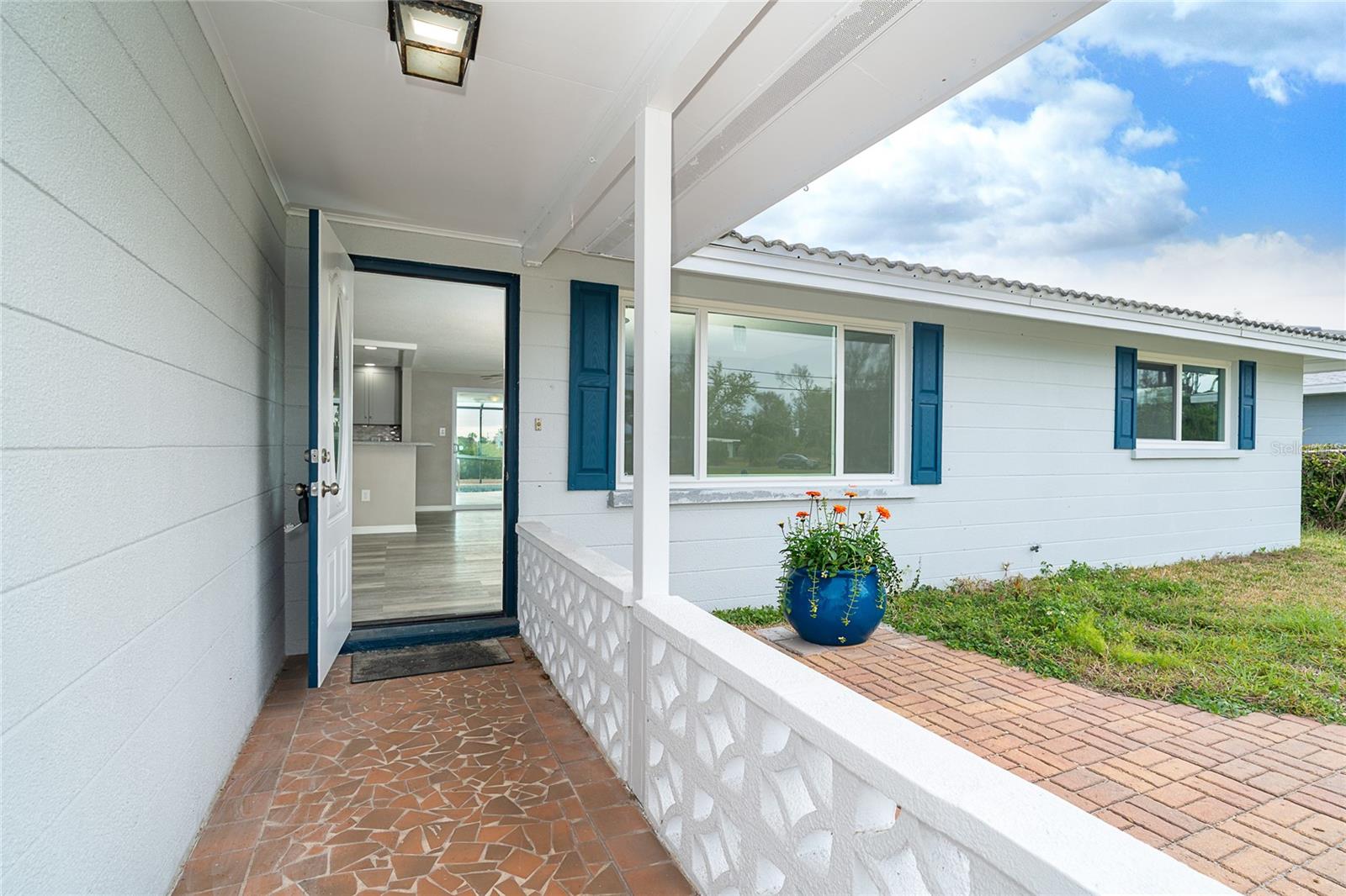 Image 4 of 62 For 130 Crestview Drive