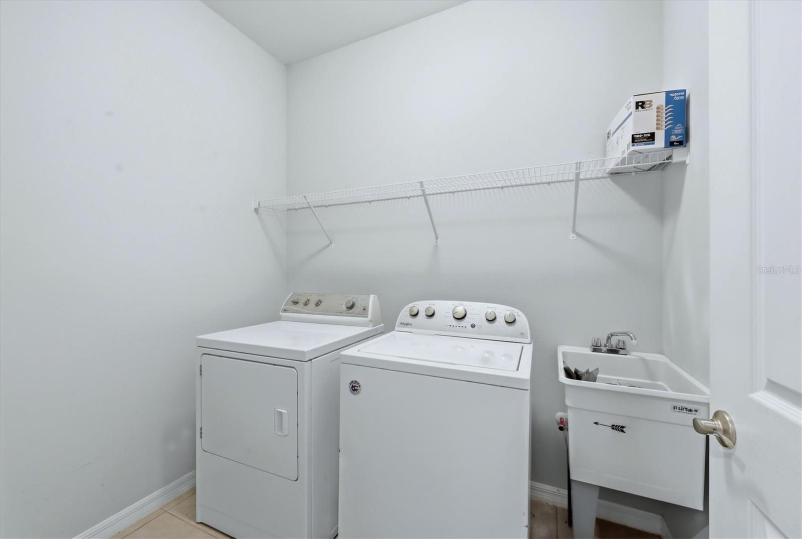 Image 29 of 57 For 12031 Lovegrass Street