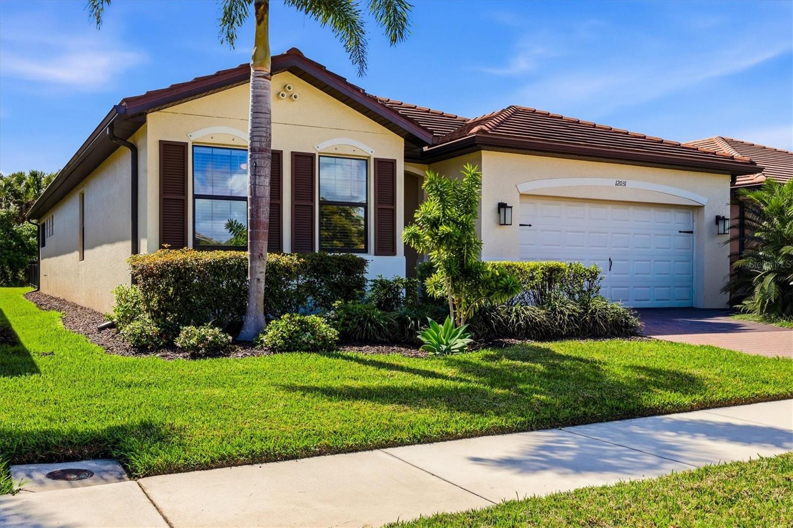 Image 30 of 57 For 12031 Lovegrass Street