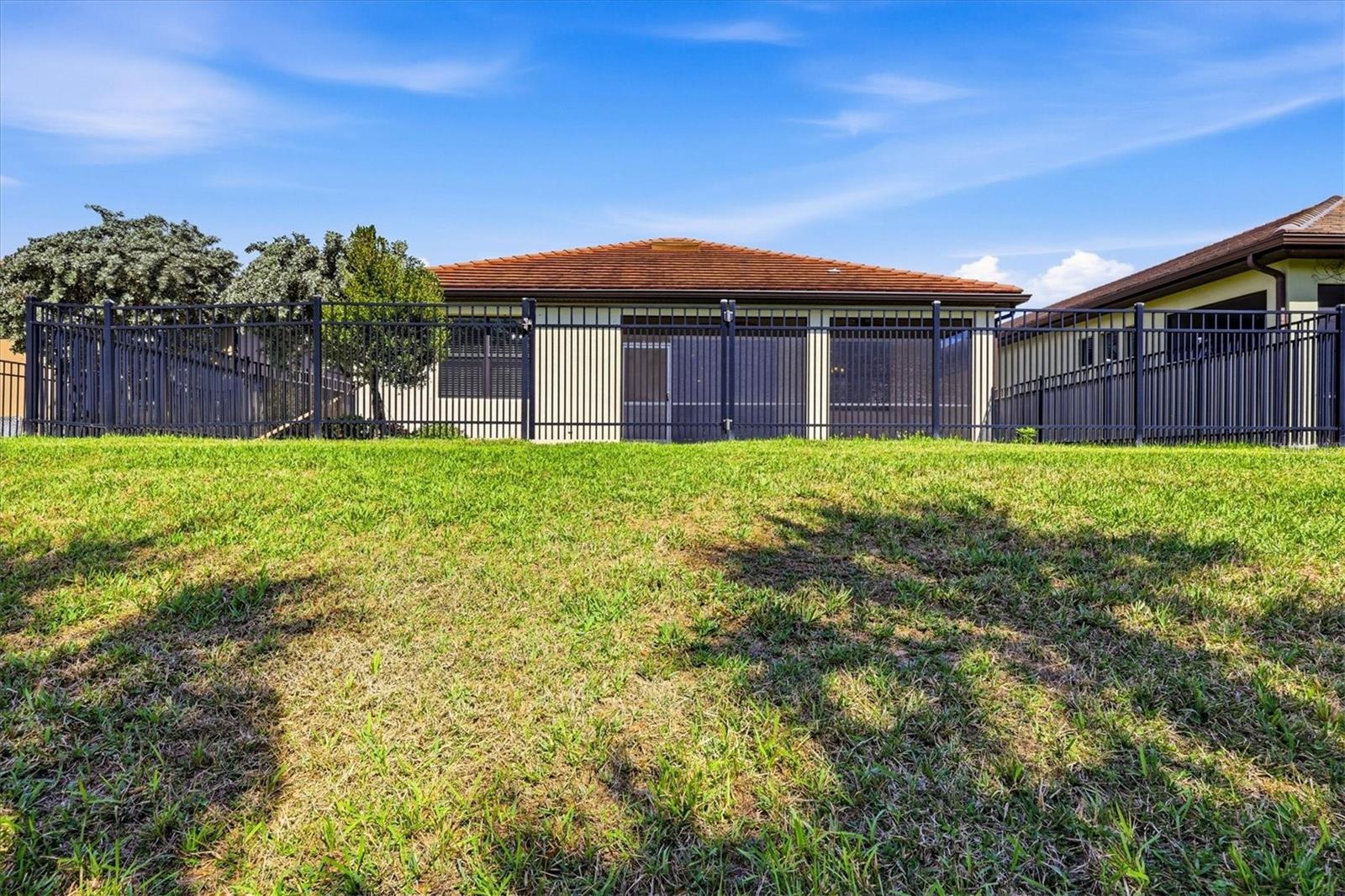 Image 36 of 57 For 12031 Lovegrass Street