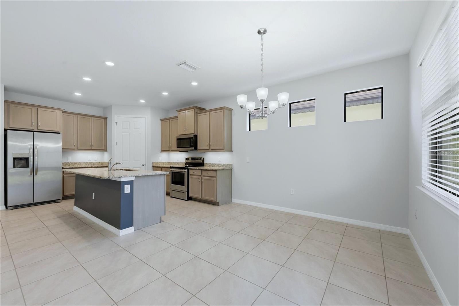 Image 9 of 57 For 12031 Lovegrass Street