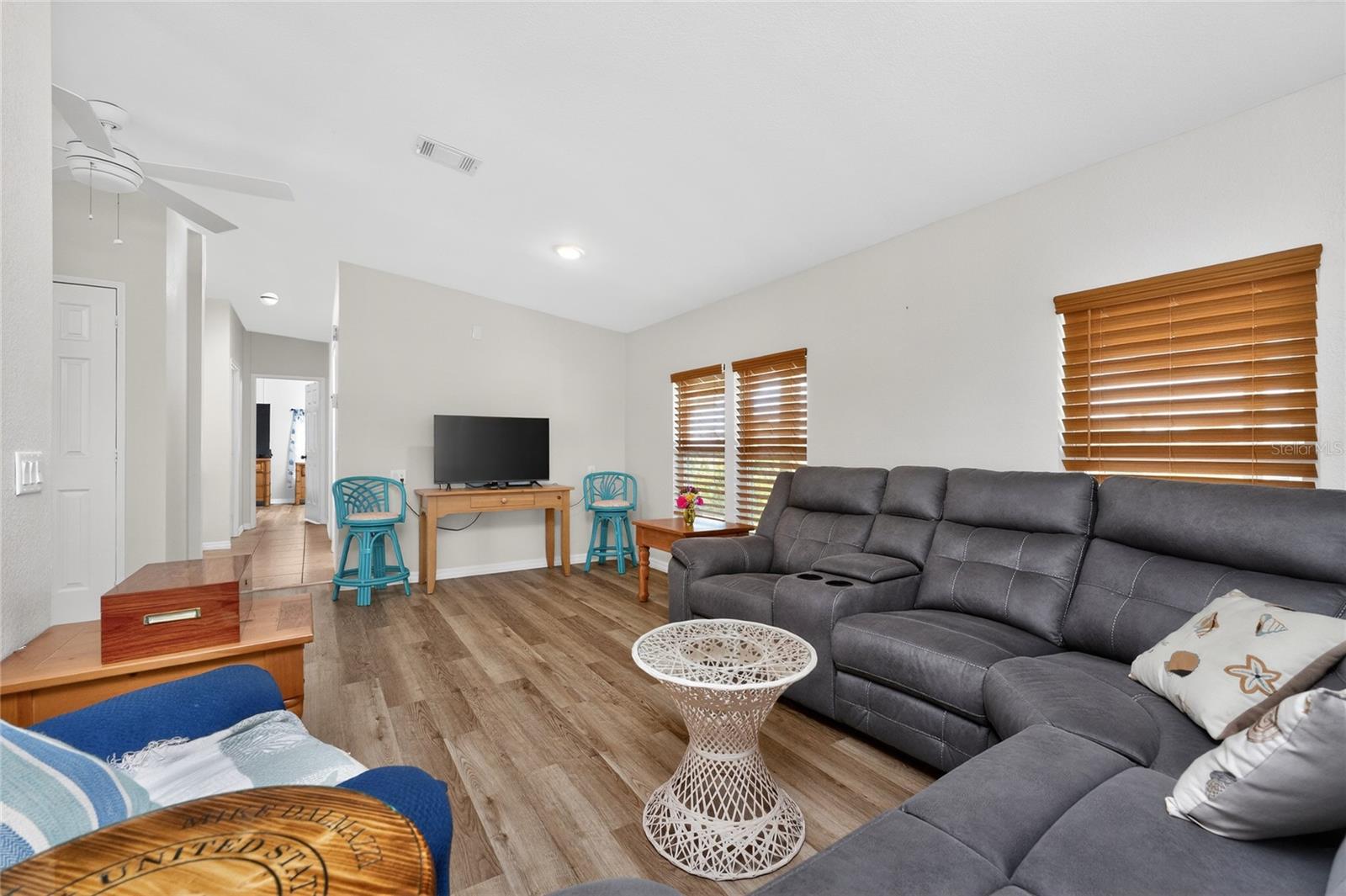 Image 14 of 56 For 6115 Shearwater Drive