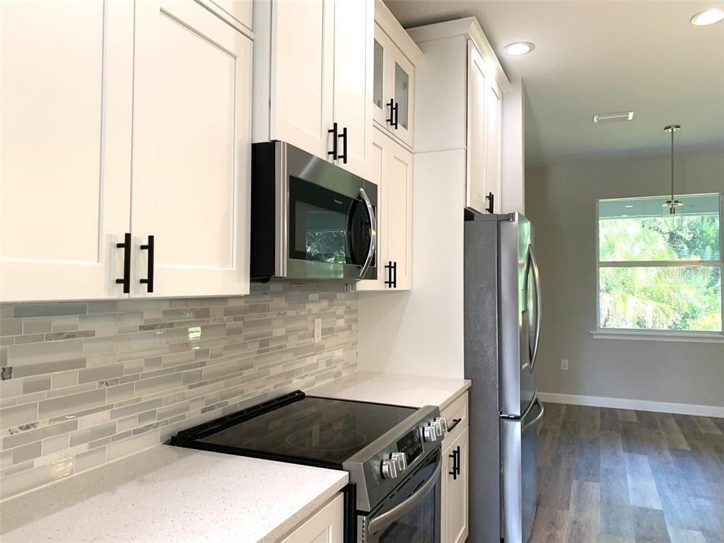 Image 21 of 24 For 7194 Pinedale Drive