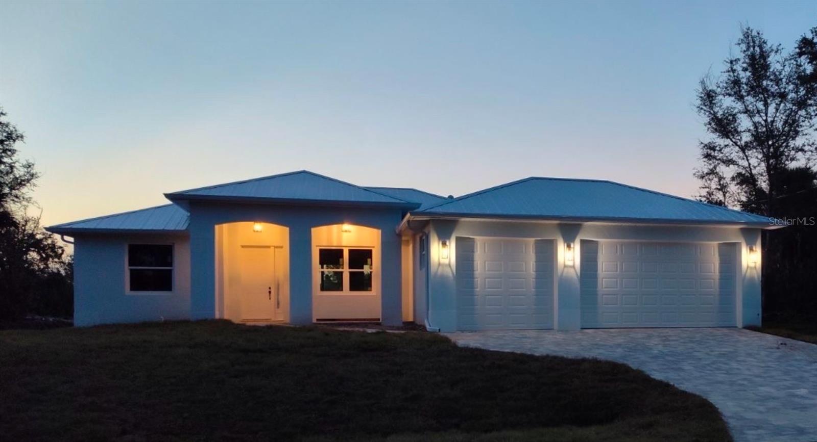 Image 5 of 24 For 7194 Pinedale Drive