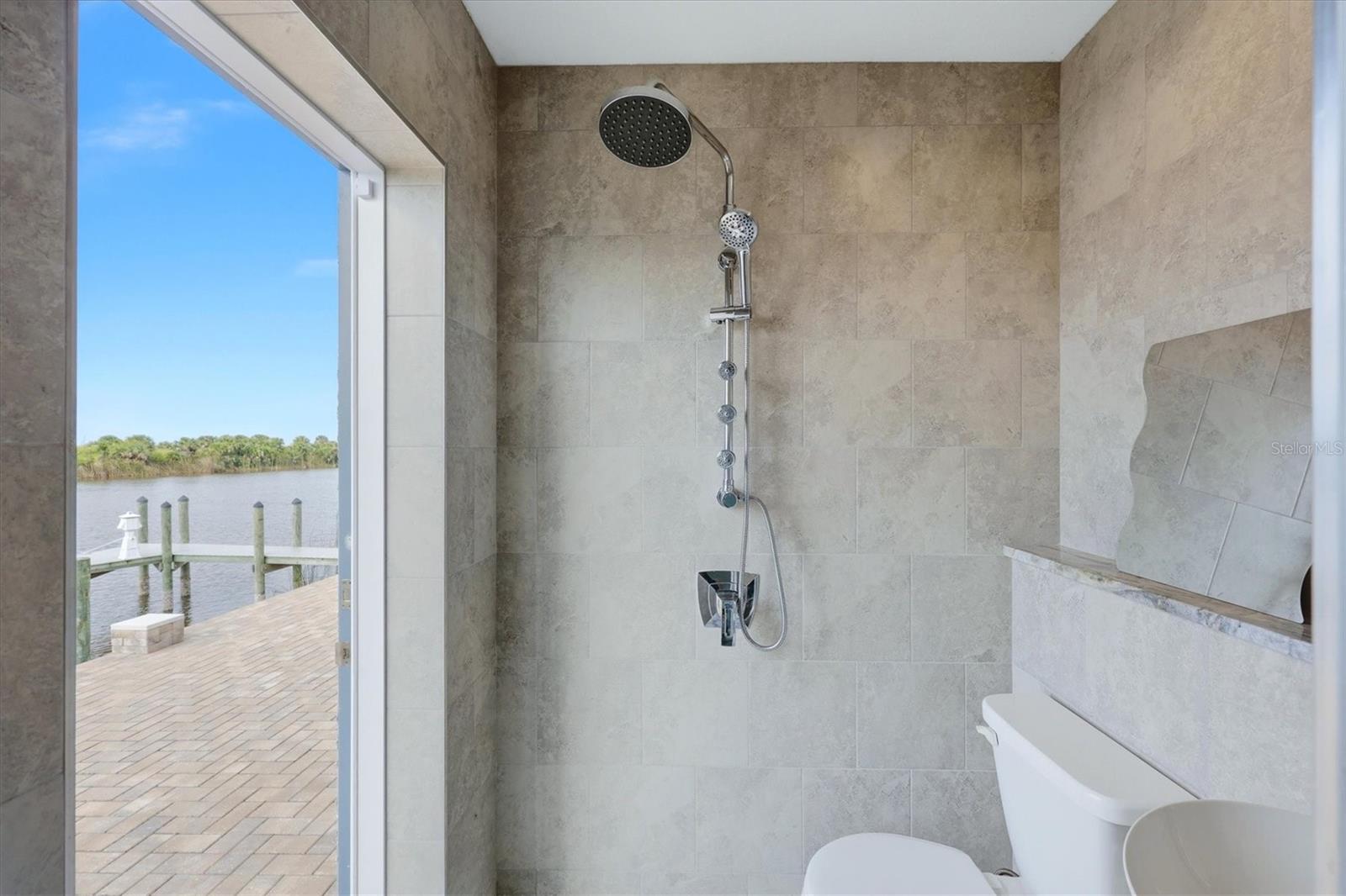 Image 20 of 41 For 13525 Greencastle Avenue