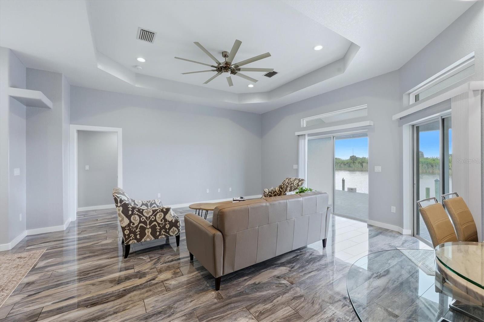 Image 31 of 41 For 13525 Greencastle Avenue