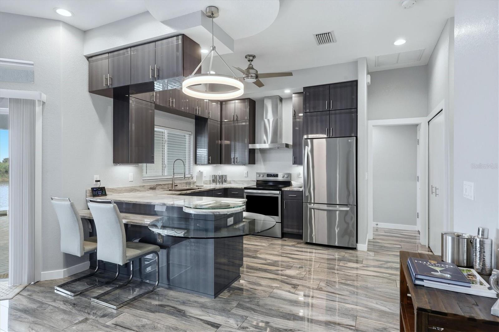 Image 6 of 41 For 13525 Greencastle Avenue