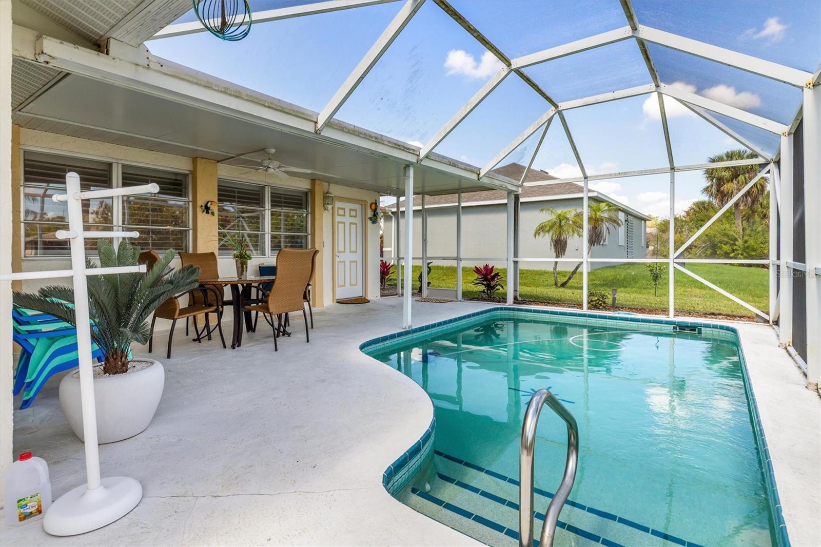 Image 18 of 52 For 2220 Broad Ranch Drive