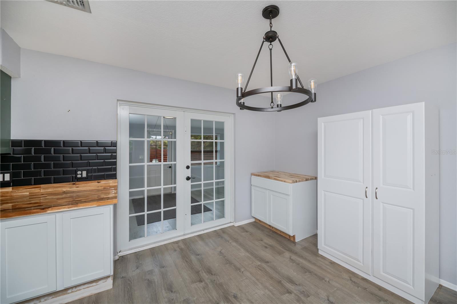 Image 12 of 55 For 9601 Gulfstream Boulevard