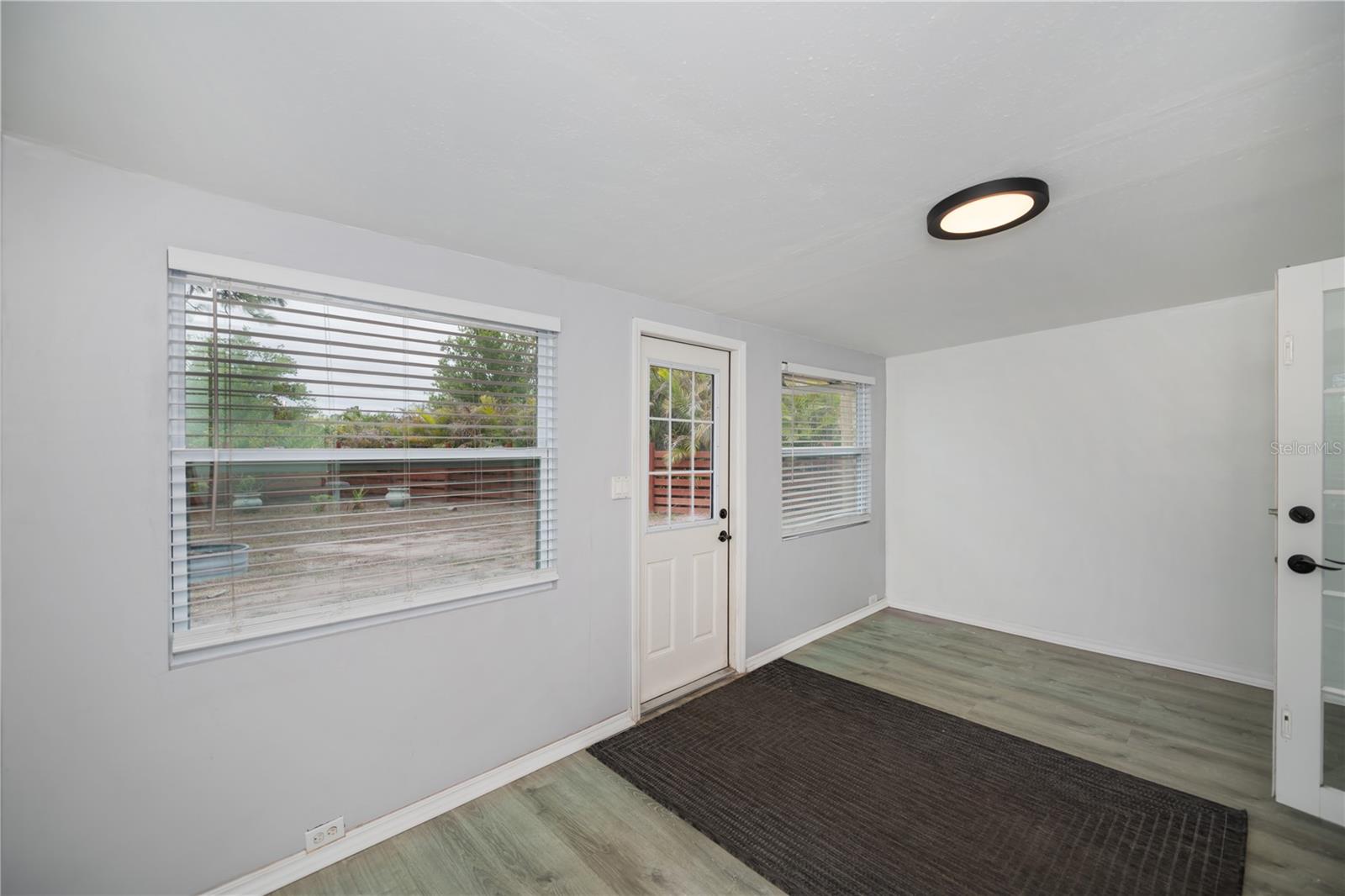 Image 20 of 55 For 9601 Gulfstream Boulevard