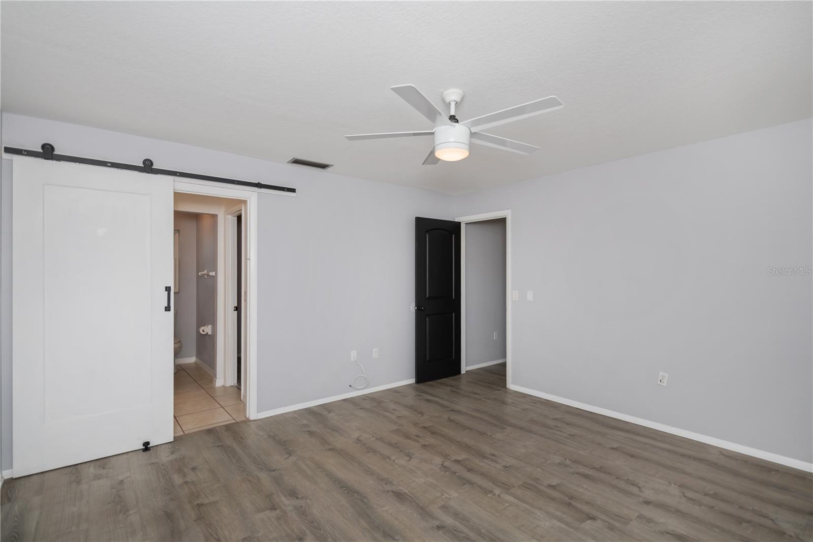 Image 25 of 55 For 9601 Gulfstream Boulevard