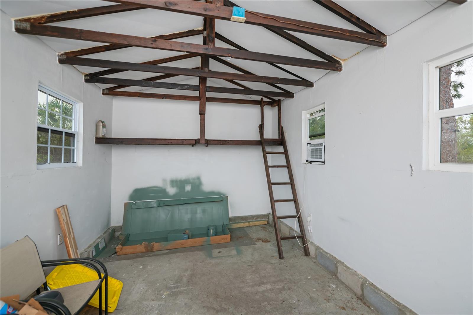 Image 43 of 55 For 9601 Gulfstream Boulevard