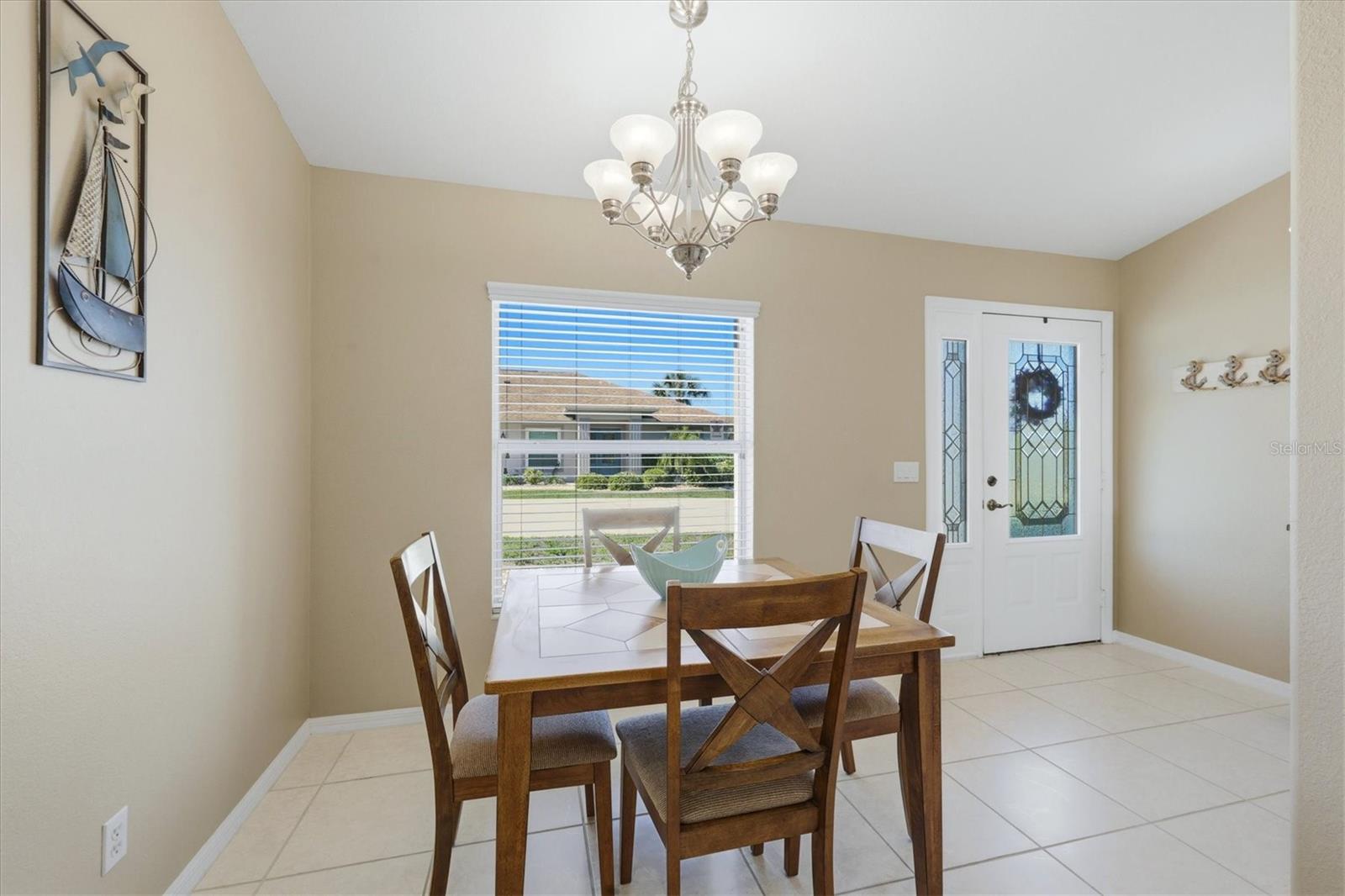 Image 11 of 38 For 347 Boundary Boulevard 103