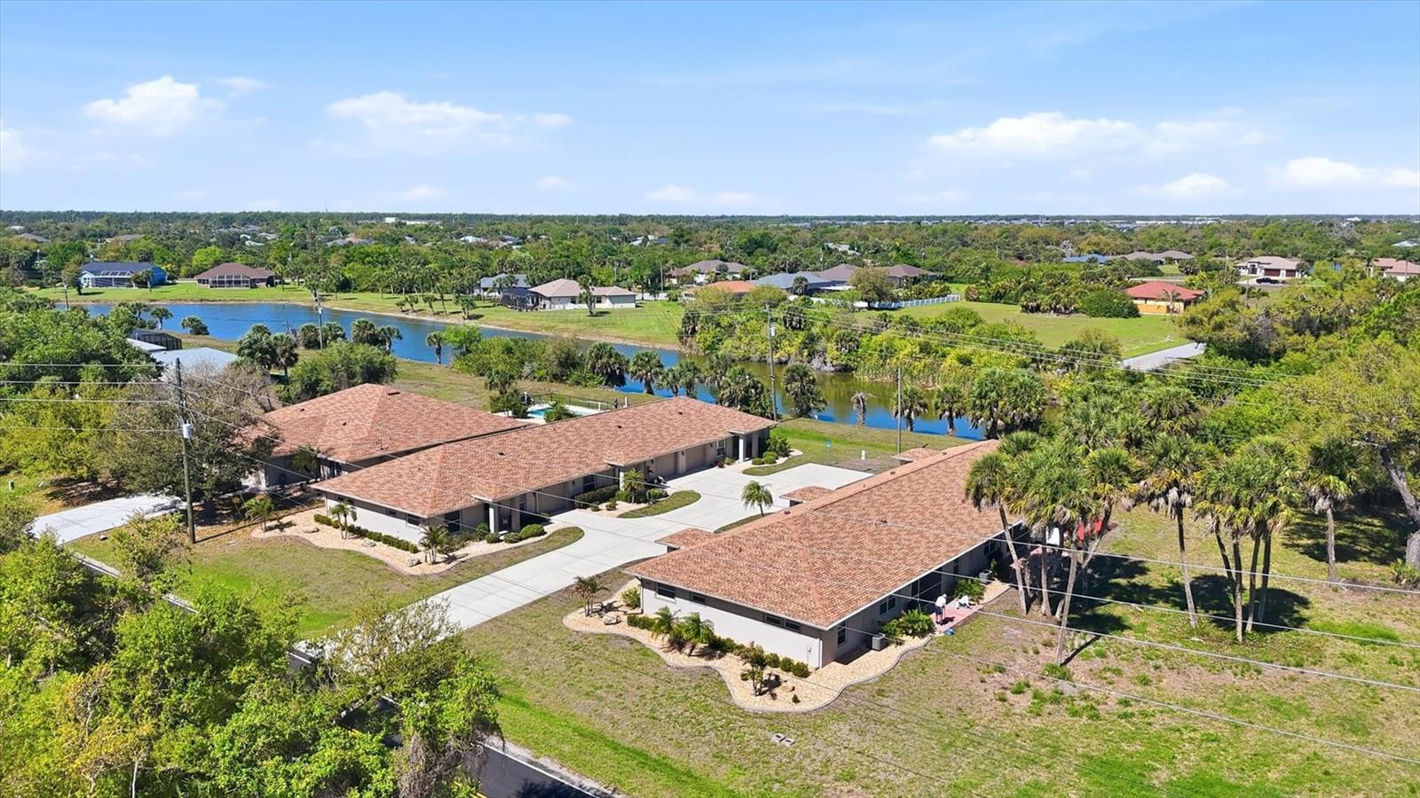 Image 5 of 38 For 347 Boundary Boulevard 103