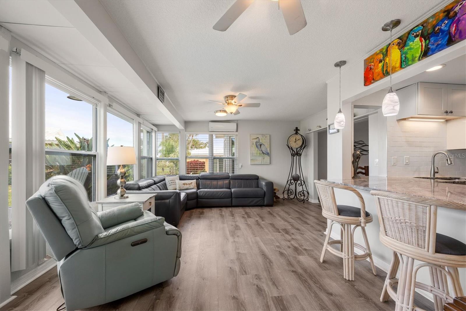 Image 16 of 56 For 35 Oakwood Drive N 35