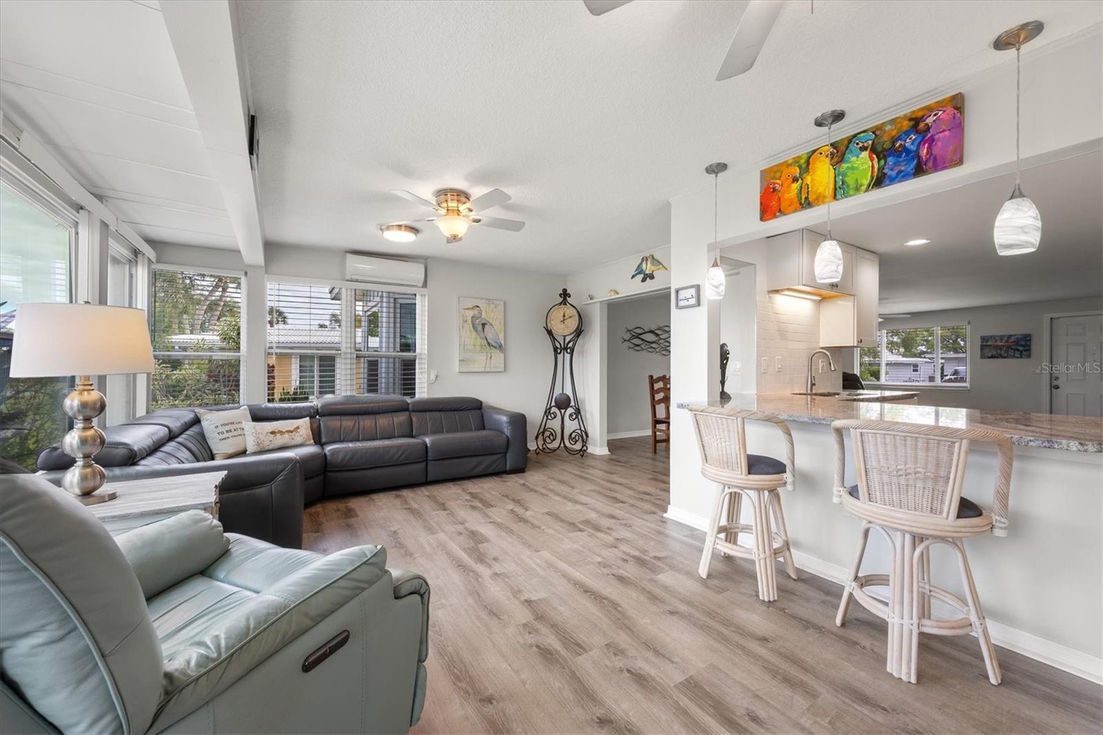 Image 17 of 56 For 35 Oakwood Drive N 35