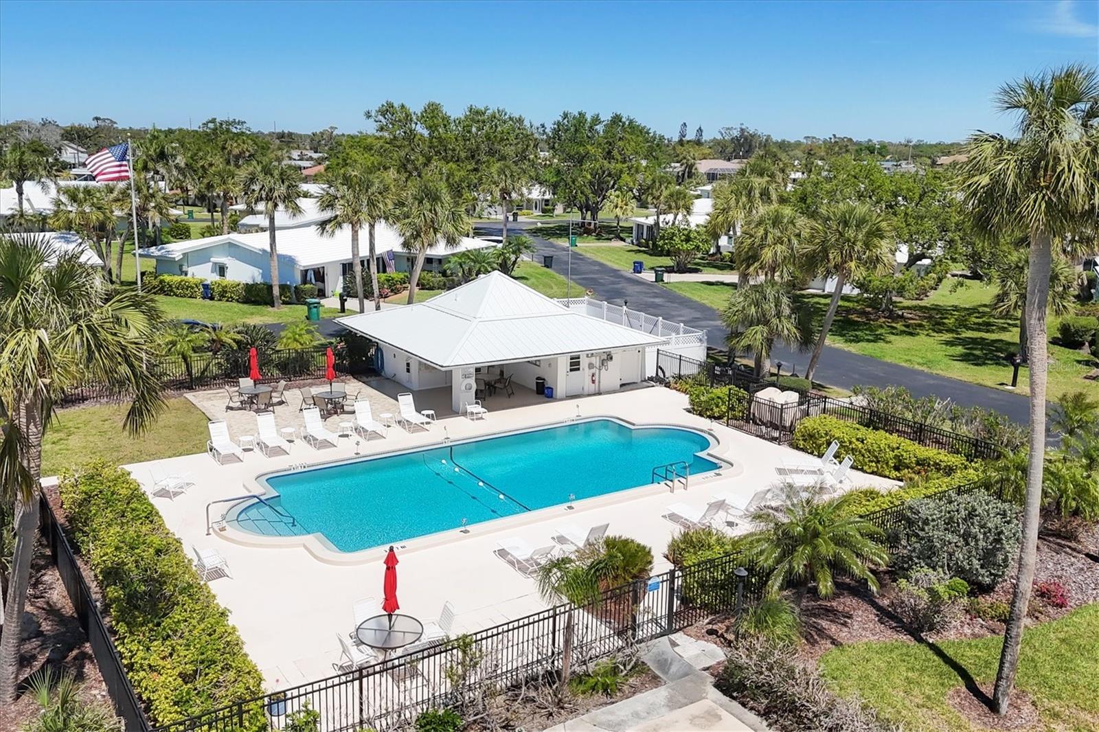 Image 4 of 56 For 35 Oakwood Drive N 35